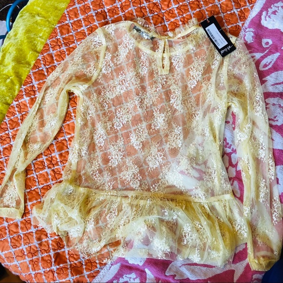 NASTY GAL Yellow Sheer Floral Peplum Top - Picture 3 of 8
